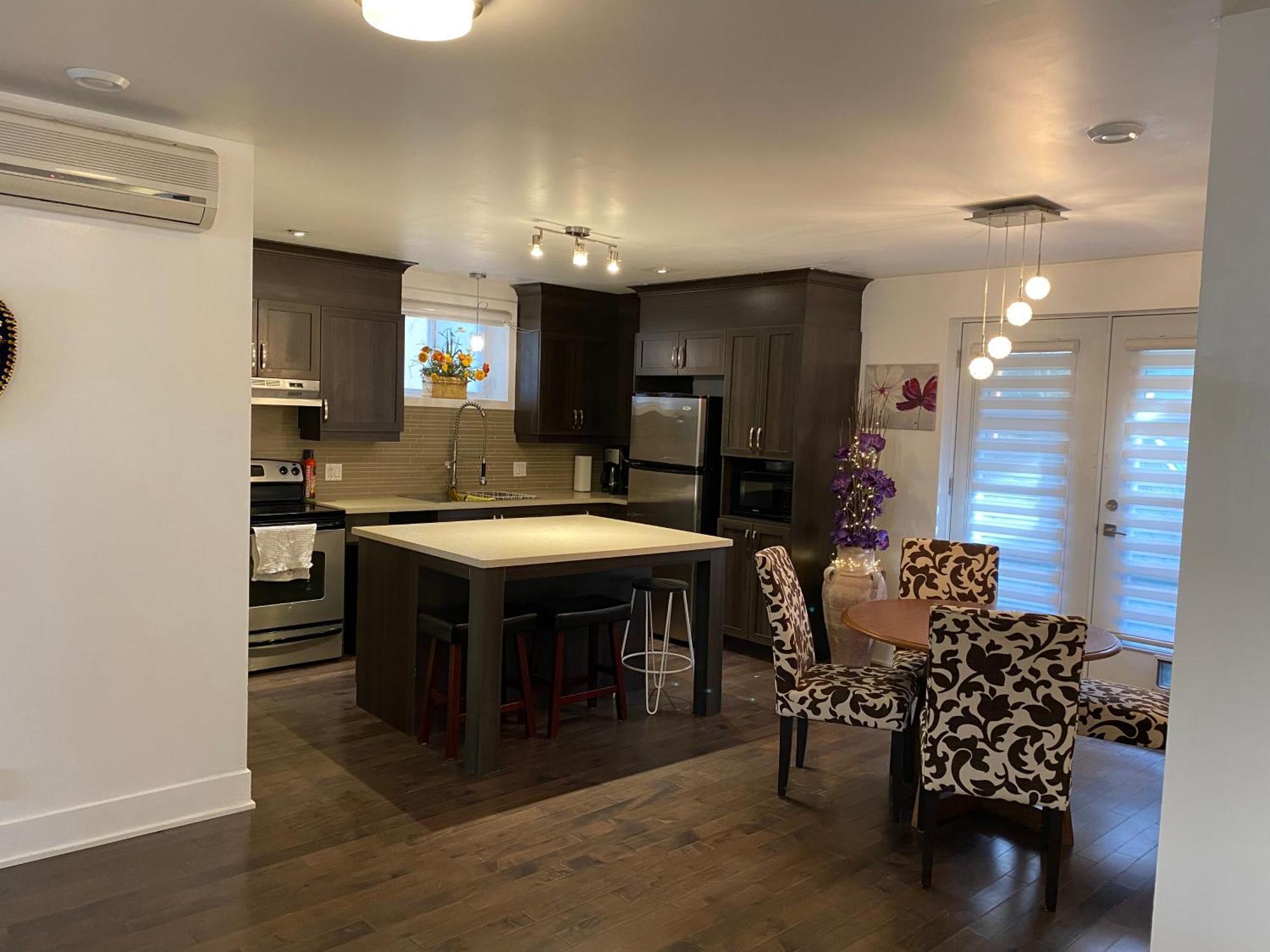 Beautiful Private Full Condo Brossard Exterior foto